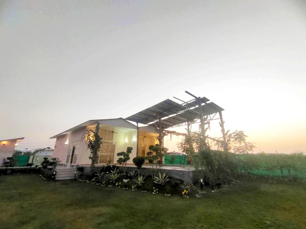 Shaw Estate-Farm House For A Small Parties-Jp Farm Greater Noida Exteriör bild