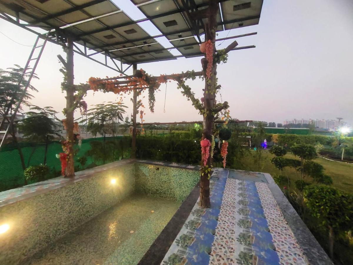Shaw Estate-Farm House For A Small Parties-Jp Farm Greater Noida Exteriör bild