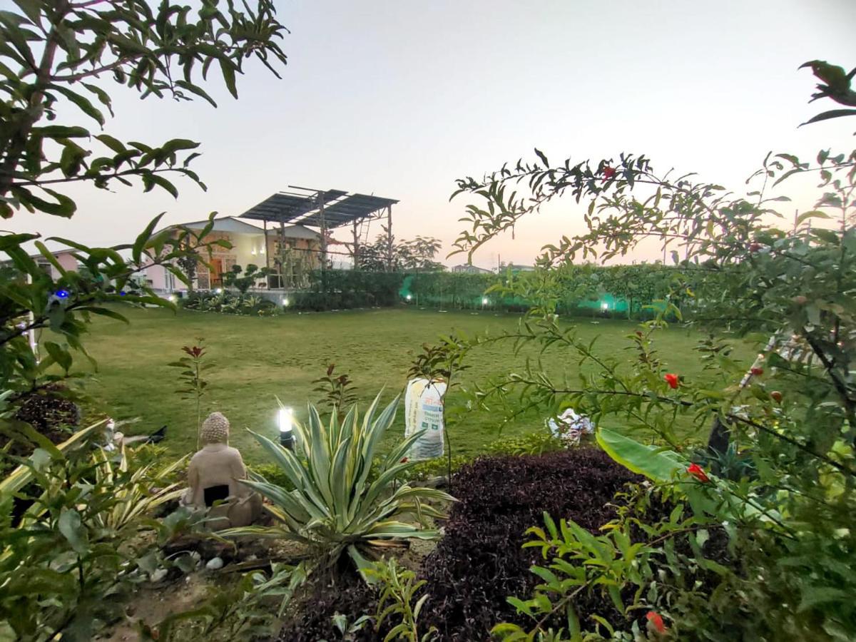 Shaw Estate-Farm House For A Small Parties-Jp Farm Greater Noida Exteriör bild