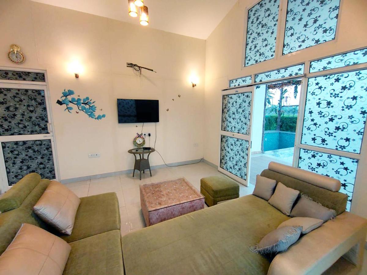 Shaw Estate-Farm House For A Small Parties-Jp Farm Greater Noida Exteriör bild