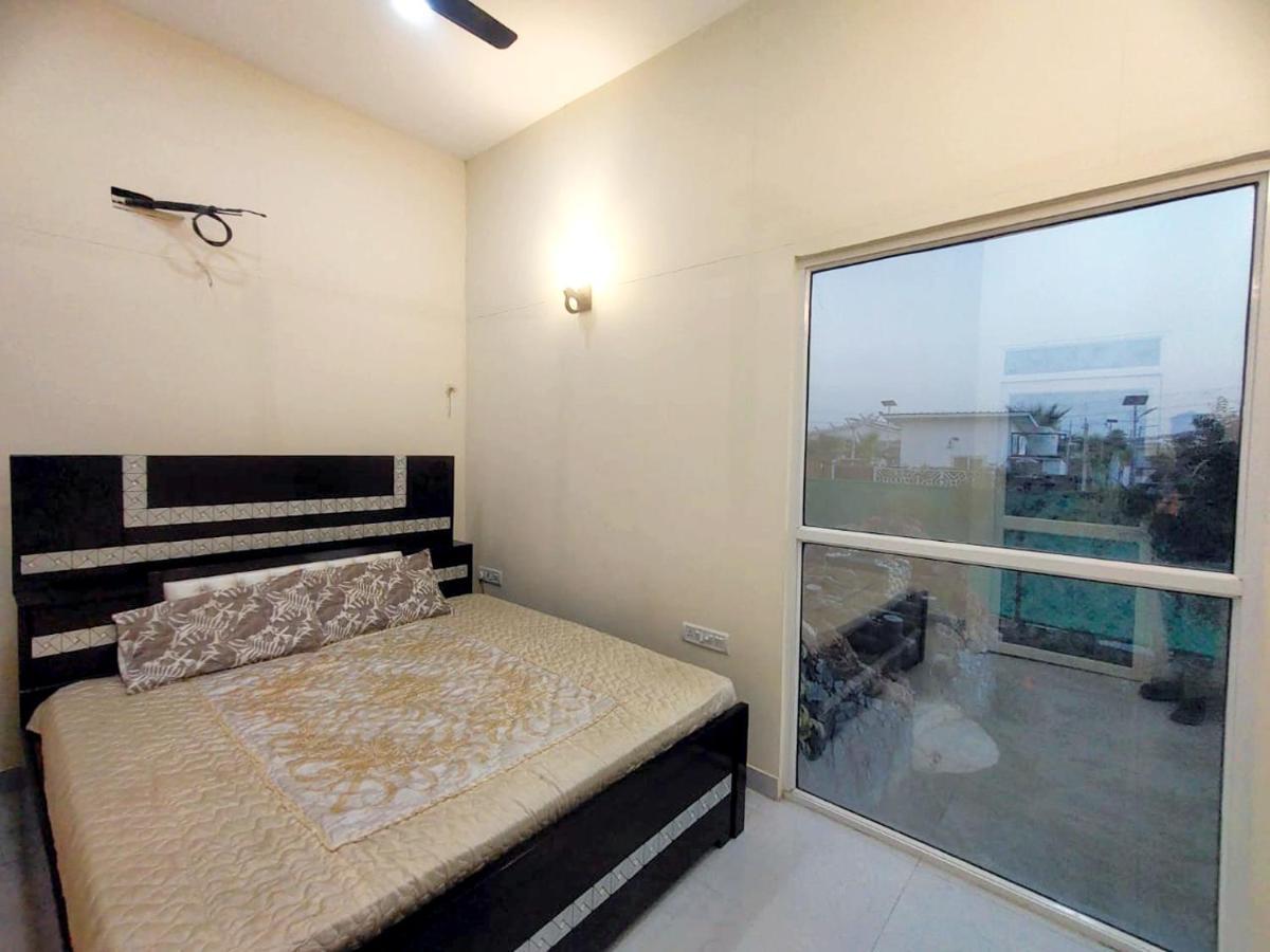 Shaw Estate-Farm House For A Small Parties-Jp Farm Greater Noida Exteriör bild